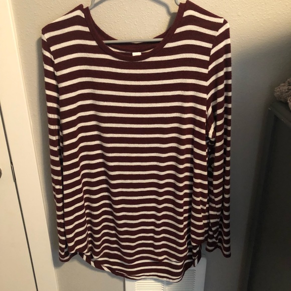 Old Navy Tops - Long sleeve fleece top!